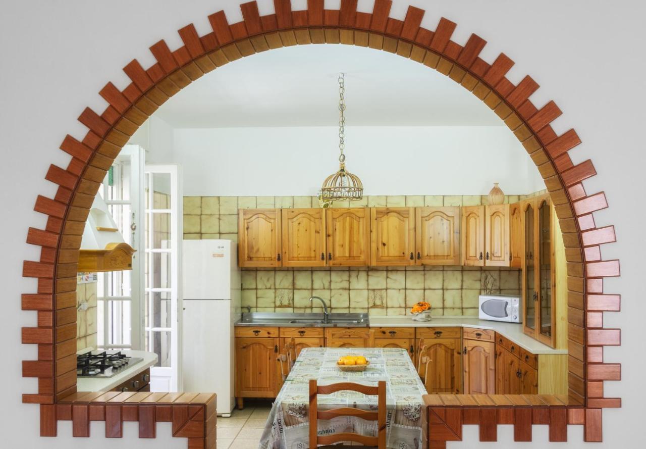 Villetta Lungomare Gallipoli - Family House มารีนา ดี มันกาแวร์ซา ภายนอก รูปภาพ